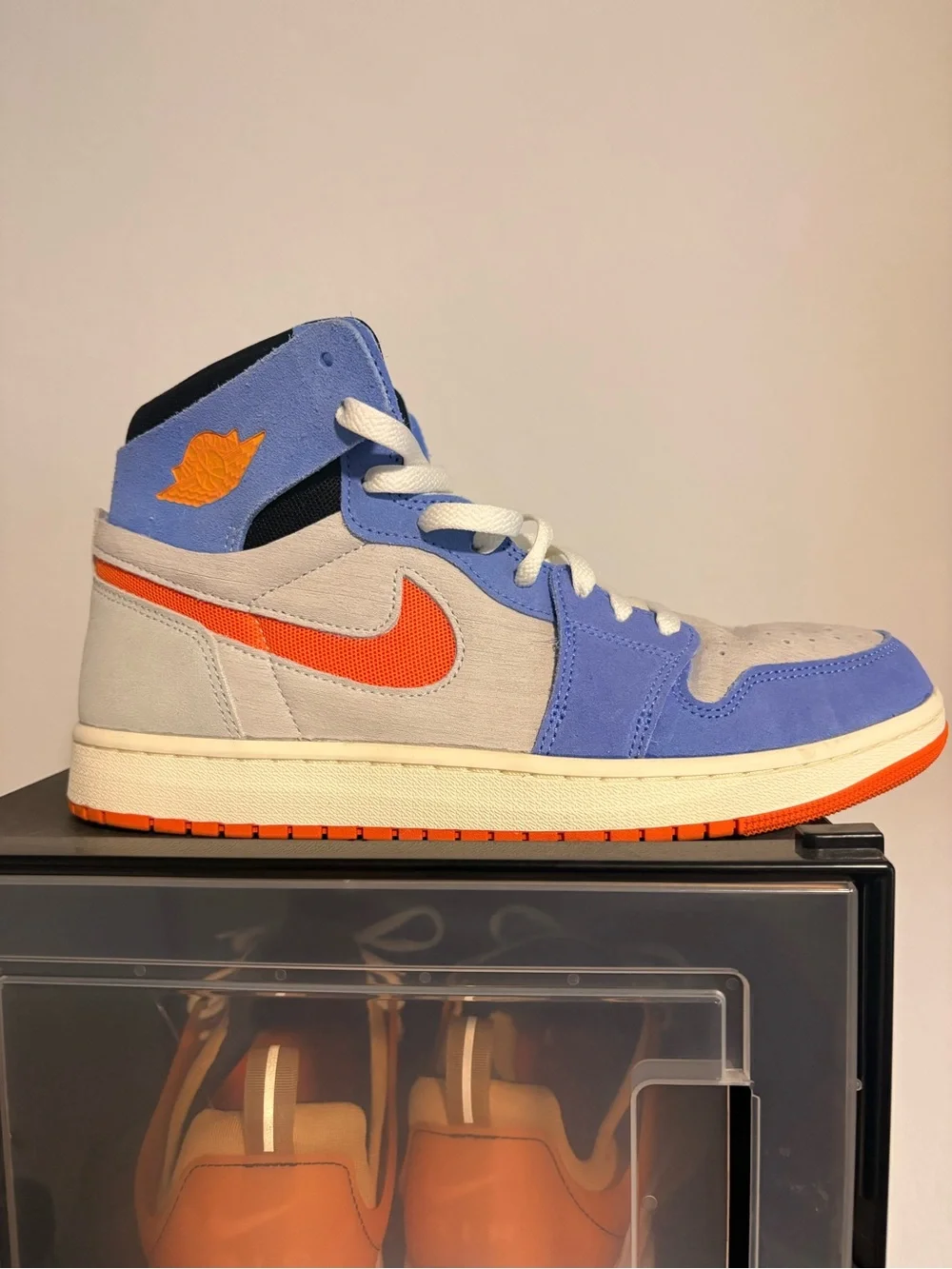 Men’s Jordan 1s Sz 10. Blue and Orange